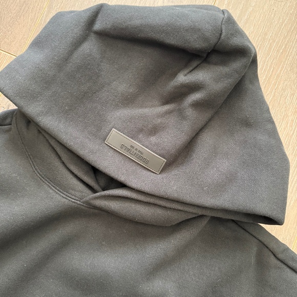 New ESSENTIALS Fear of God Black Hoodie - Picture 6 of 10